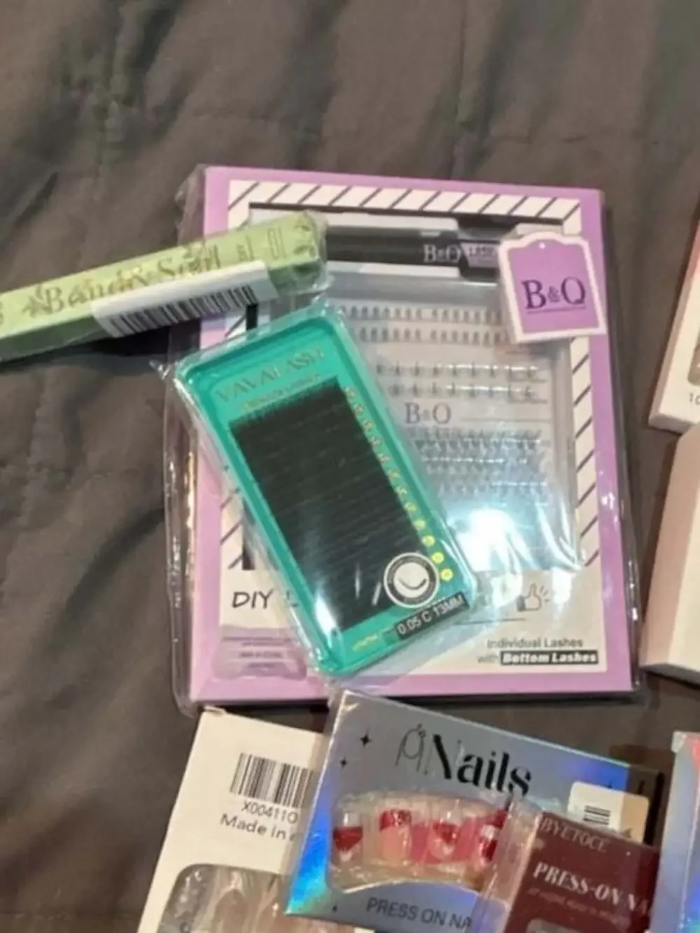 Large Lot Press-On Nail Sets And Eyelash Kits